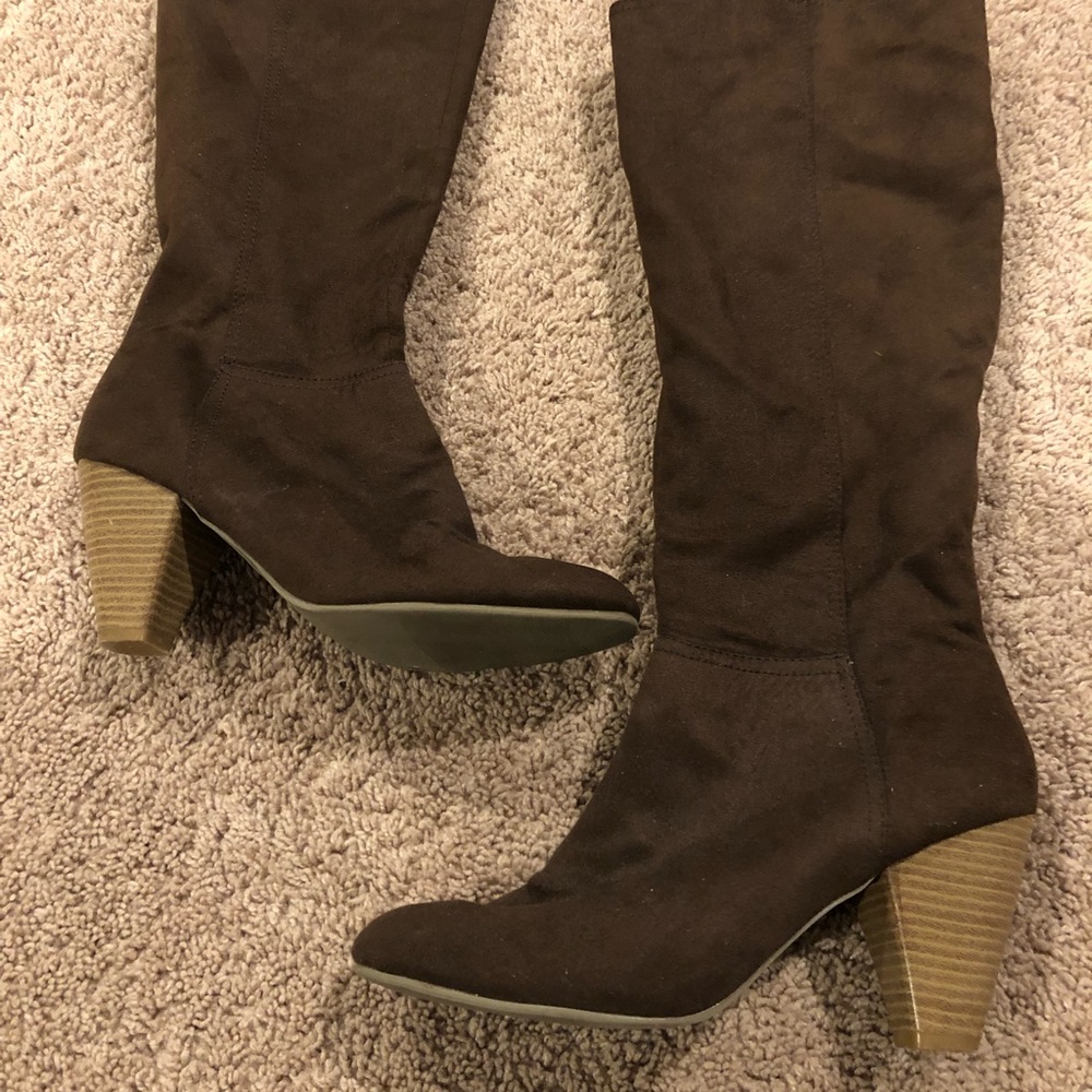 Women’s 3 inch knee boots